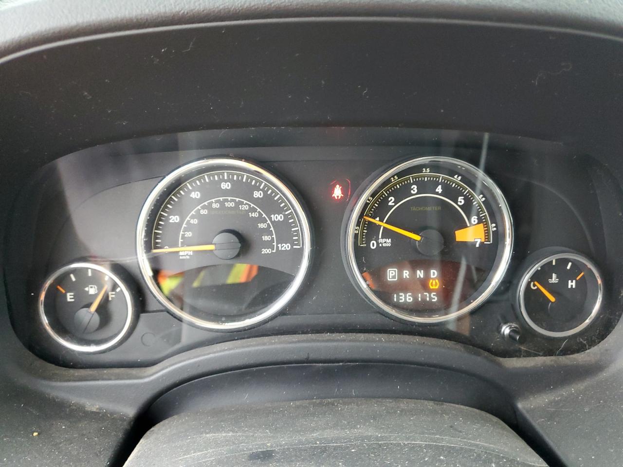 2015 Jeep Compass Latitude VIN: 1C4NJCEA1FD329796 Lot: 82392195