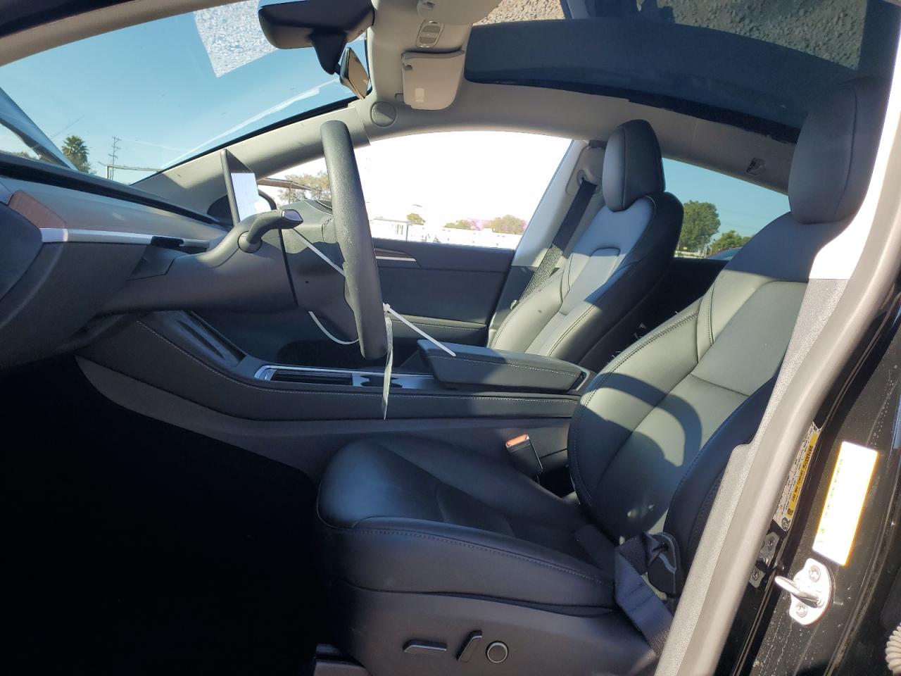 2025 Tesla Model Y VIN: 7SAYGAEE0SF224482 Lot: 81937555