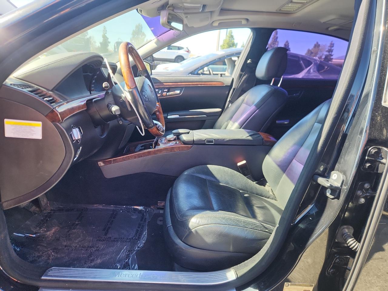 2011 Mercedes-Benz S 550 VIN: WDDNG7BB7BA372883 Lot: 89912685