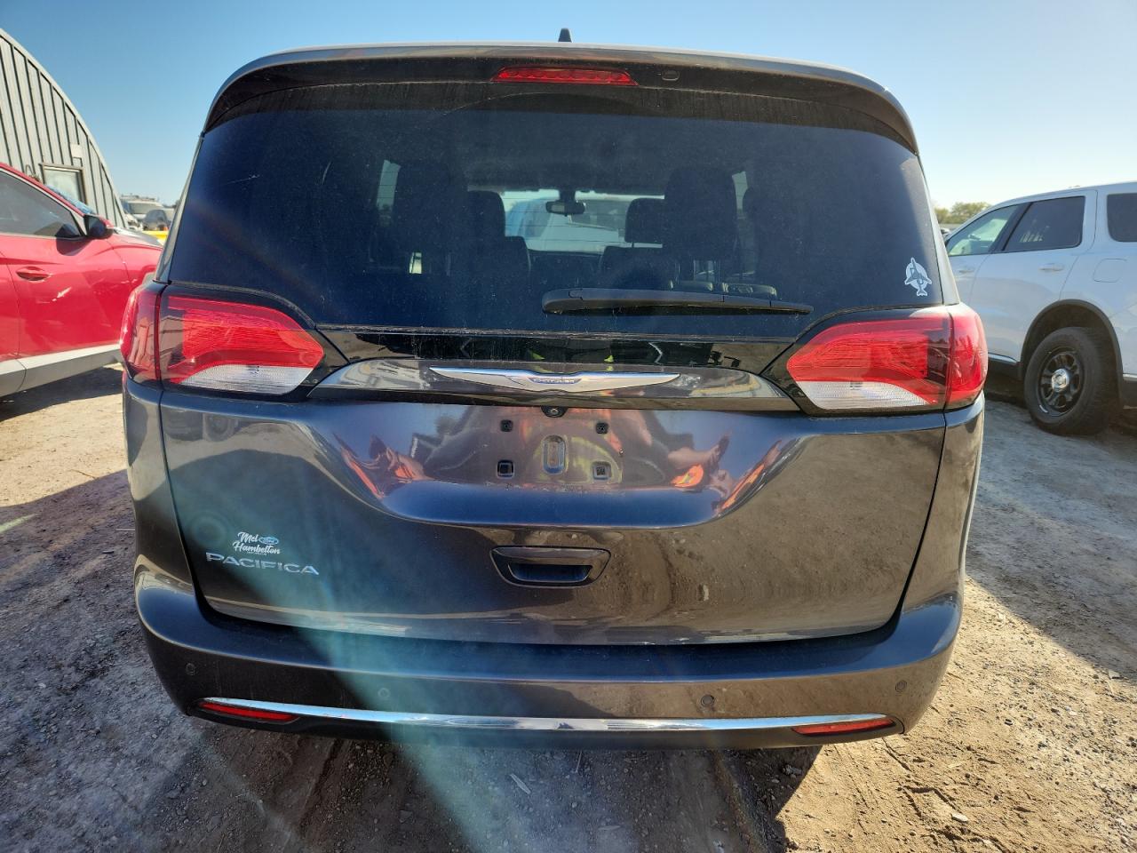 2017 Chrysler Pacifica Touring L VIN: 2C4RC1BG3HR785999 Lot: 87429955