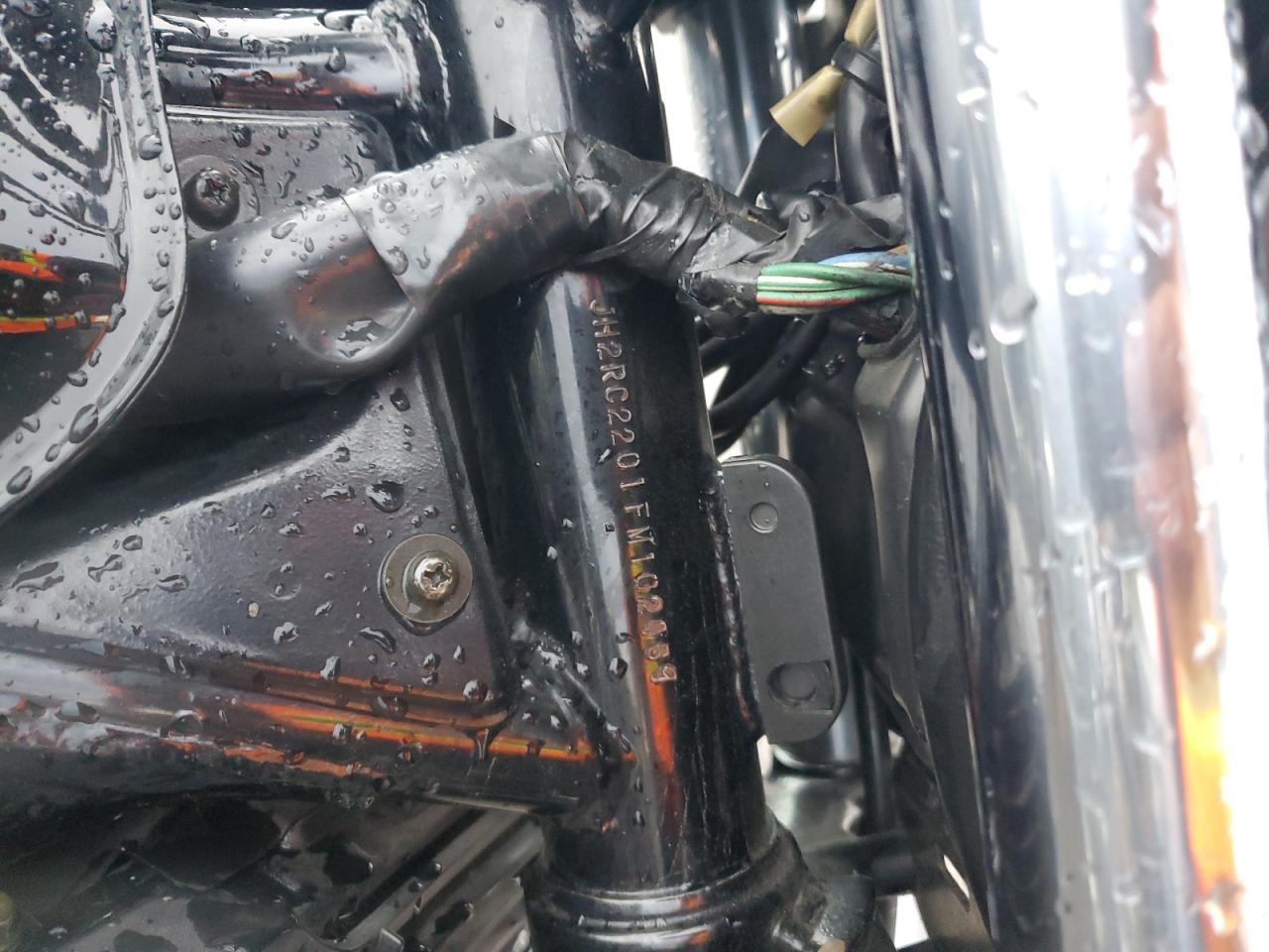 1985 Honda Vf700 S VIN: JH2RC2201FM102489 Lot: 84888245