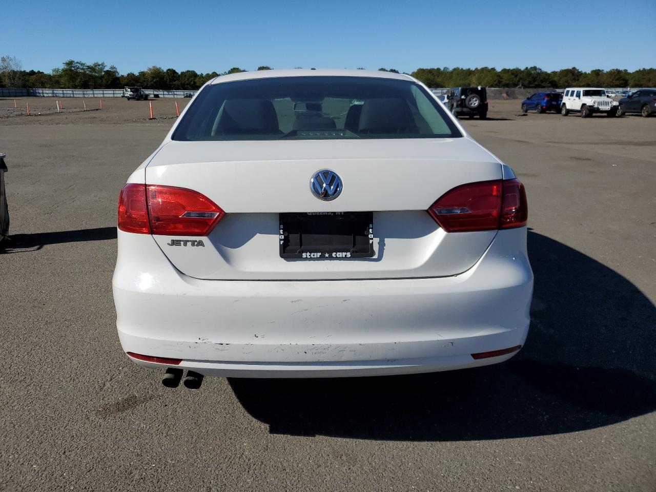 2013 Volkswagen Jetta Base VIN: 3VW2K7AJ4DM372749 Lot: 86670395
