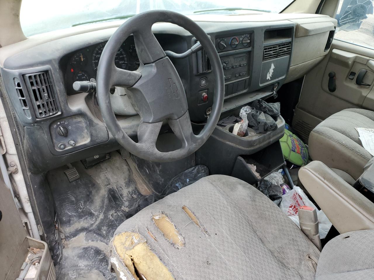 2004 Chevrolet Express 3500 Delivery Van VIN: 1GCHG35U341244382 Lot: 90686395