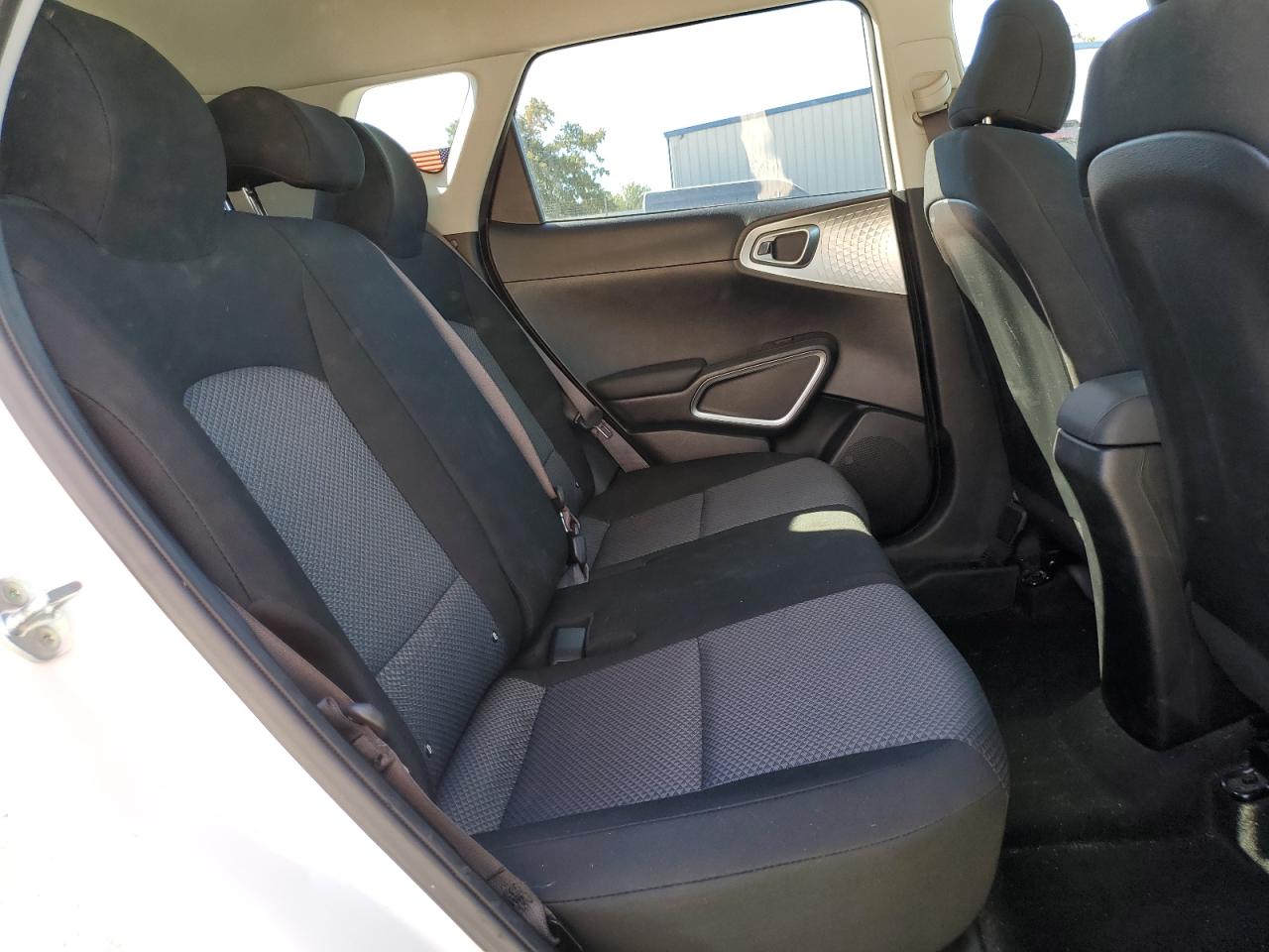 2022 Kia Soul Lx VIN: KNDJ23AU6N7832751 Lot: 82277975