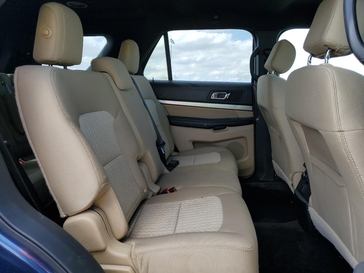 2017 Ford Explorer VIN: 1FM5K7B87HGC83796 Lot: 82225985