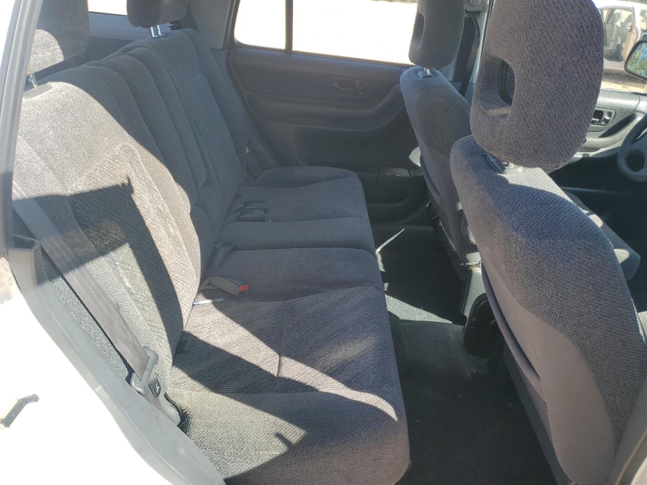 2001 Honda Cr-V Lx VIN: JHLRD28441S019965 Lot: 82501655