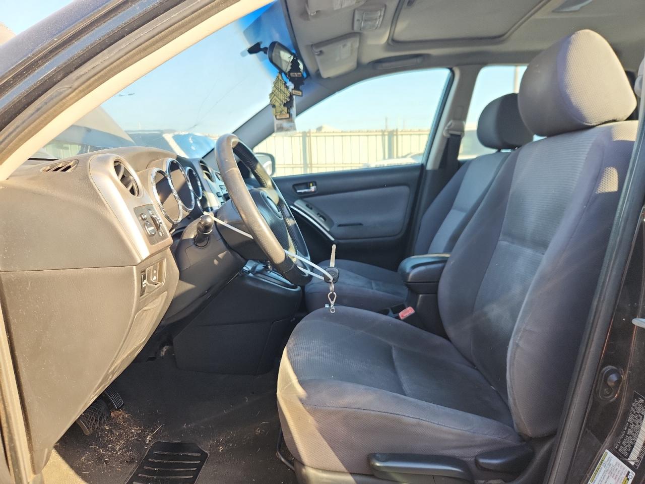 2005 Toyota Corolla Matrix Xr VIN: 2T1KR32E95C468931 Lot: 86597015