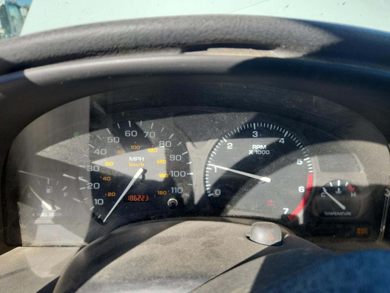 2000 Saturn Sl VIN: 1G8ZF5281YZ238205 Lot: 85572395