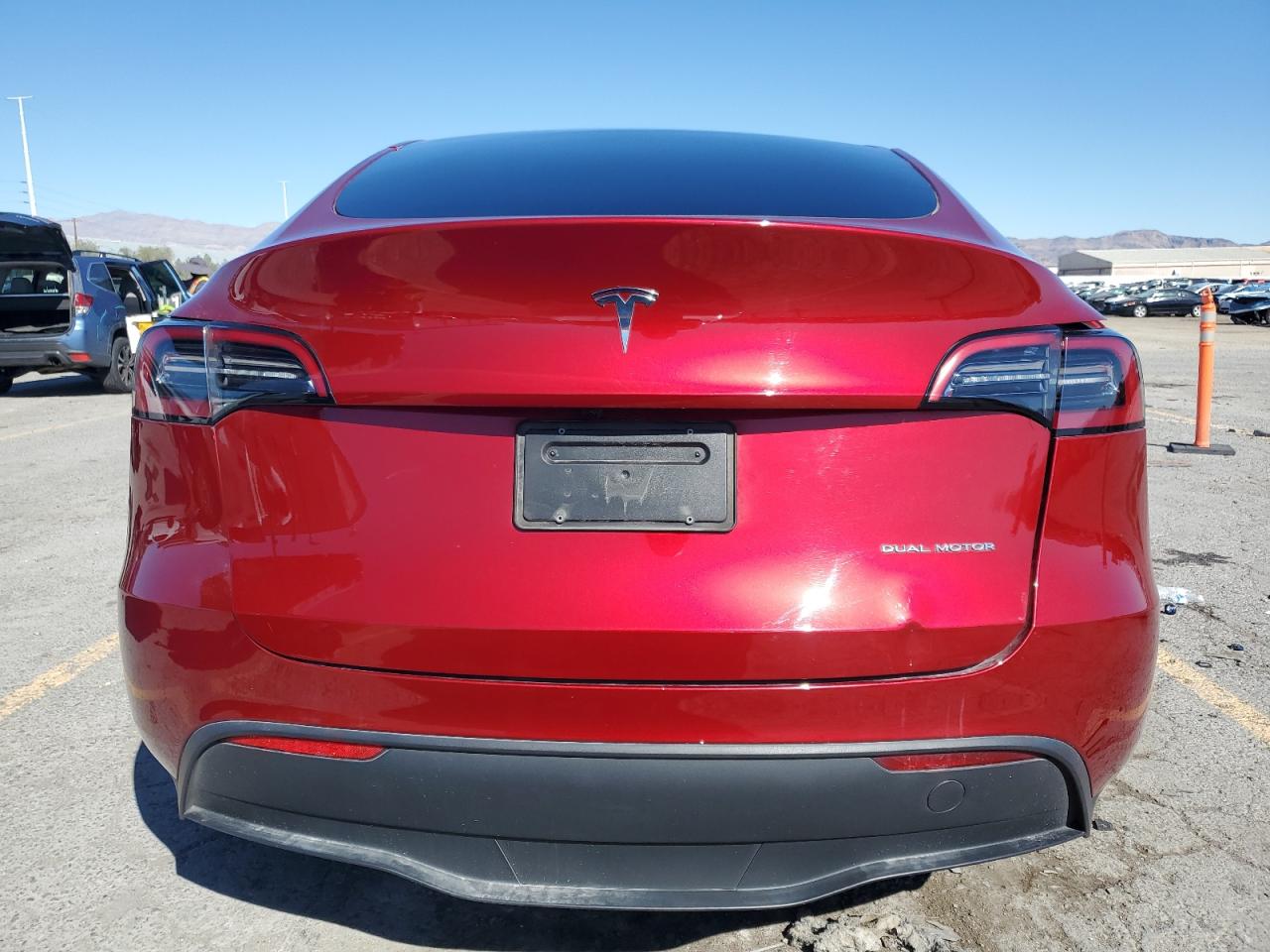 2024 Tesla Model Y VIN: 7SAYGDEE0RA258821 Lot: 87271575