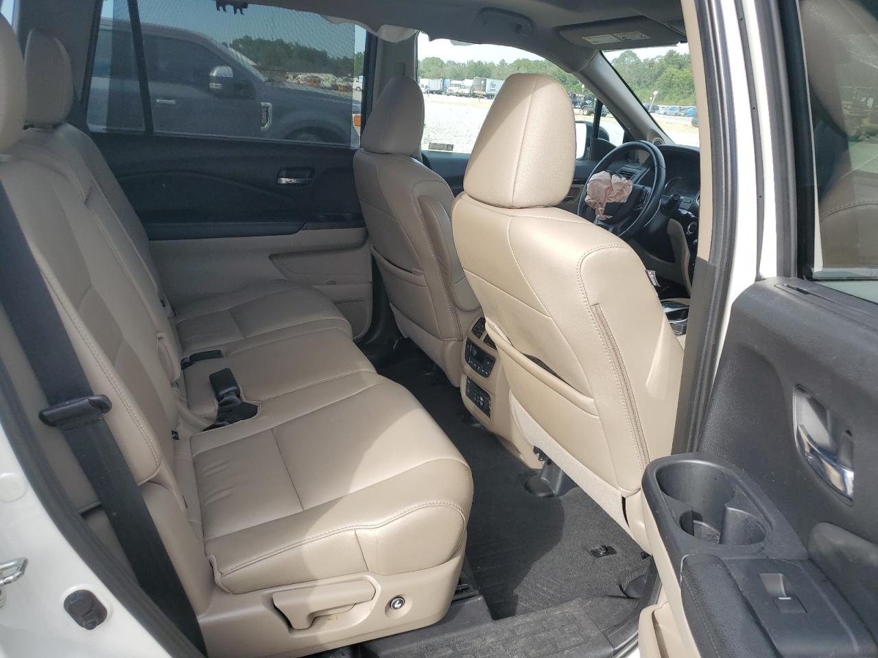 2019 Honda Pilot Touring VIN: 5FNYF5H96KB003717 Lot: 84440195