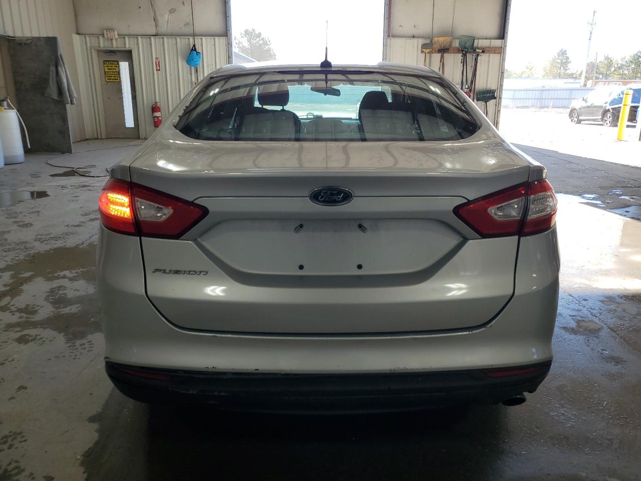 2014 Ford Fusion S VIN: 1FA6P0G79E5401376 Lot: 82525665