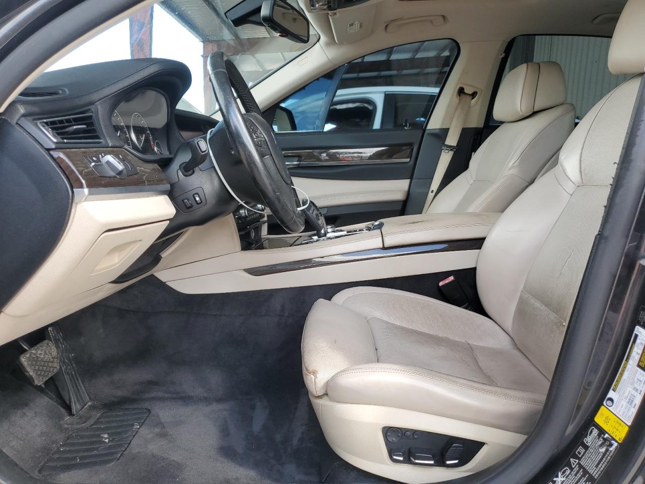 2011 BMW 750 Xi VIN: WBAKC6C58BC395084 Lot: 85352815