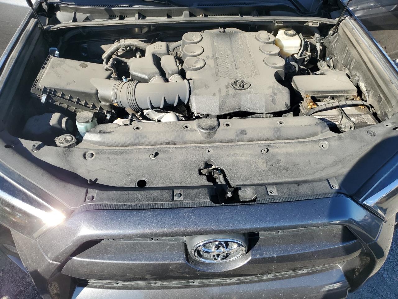 2019 Toyota 4Runner Sr5/Sr5 Premium VIN: JTEBU5JR3K5718070 Lot: 87485155