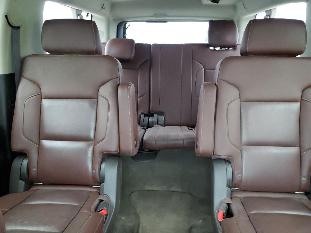 2018 Chevrolet Suburban K1500 Premier VIN: 1GNSKJKCXJR290901 Lot: 89735135