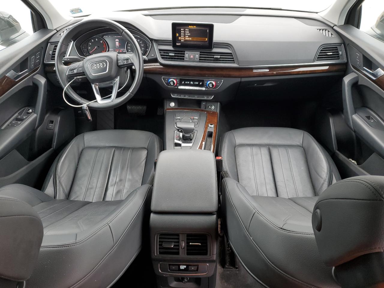 2020 Audi Q5 Premium VIN: WA1ANAFY5L2103961 Lot: 86129595