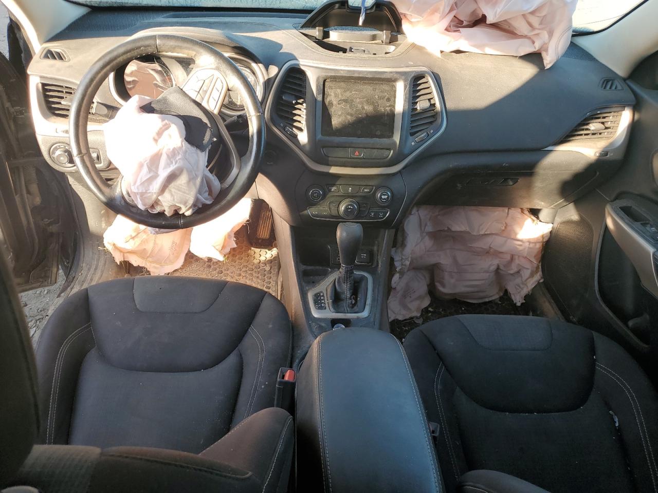 2017 Jeep Cherokee Latitude VIN: 1C4PJLCB7HW578583 Lot: 81746265