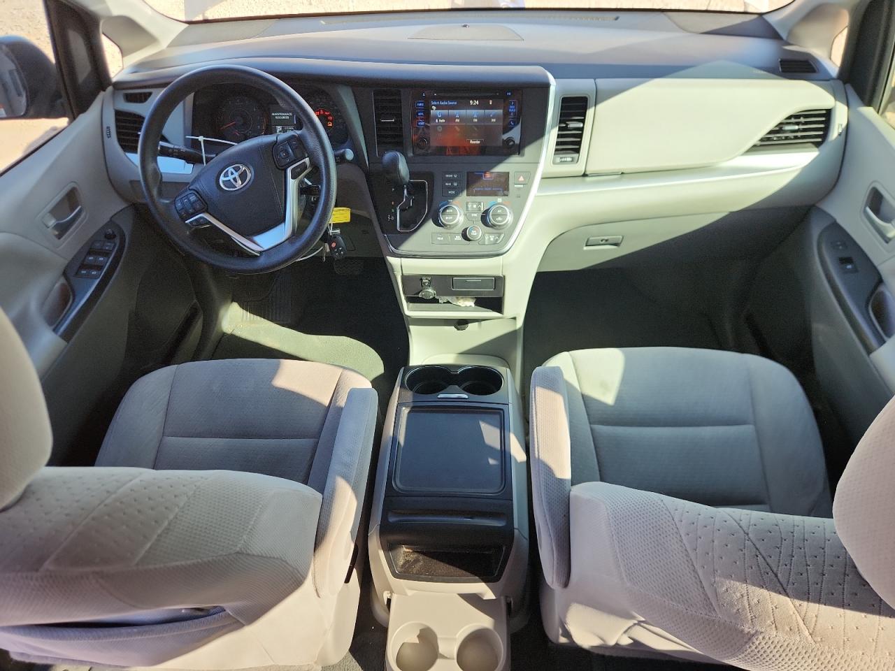 2015 Toyota Sienna Le VIN: 5TDKK3DC5FS571577 Lot: 82263595