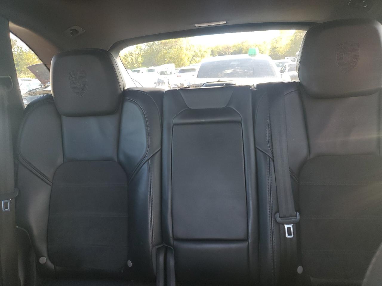 2017 Porsche Cayenne VIN: WP1AA2A26HKA81100 Lot: 81268415