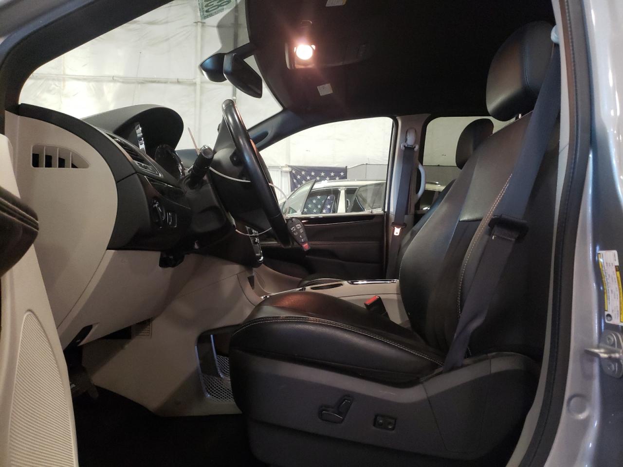 2019 Dodge Grand Caravan Sxt VIN: 2C4RDGCG8KR759047 Lot: 85827125