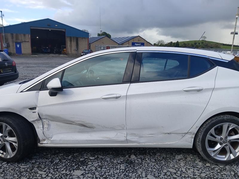 2017 VAUXHALL ASTRA 1.4T 16V 150 SRI 5DR