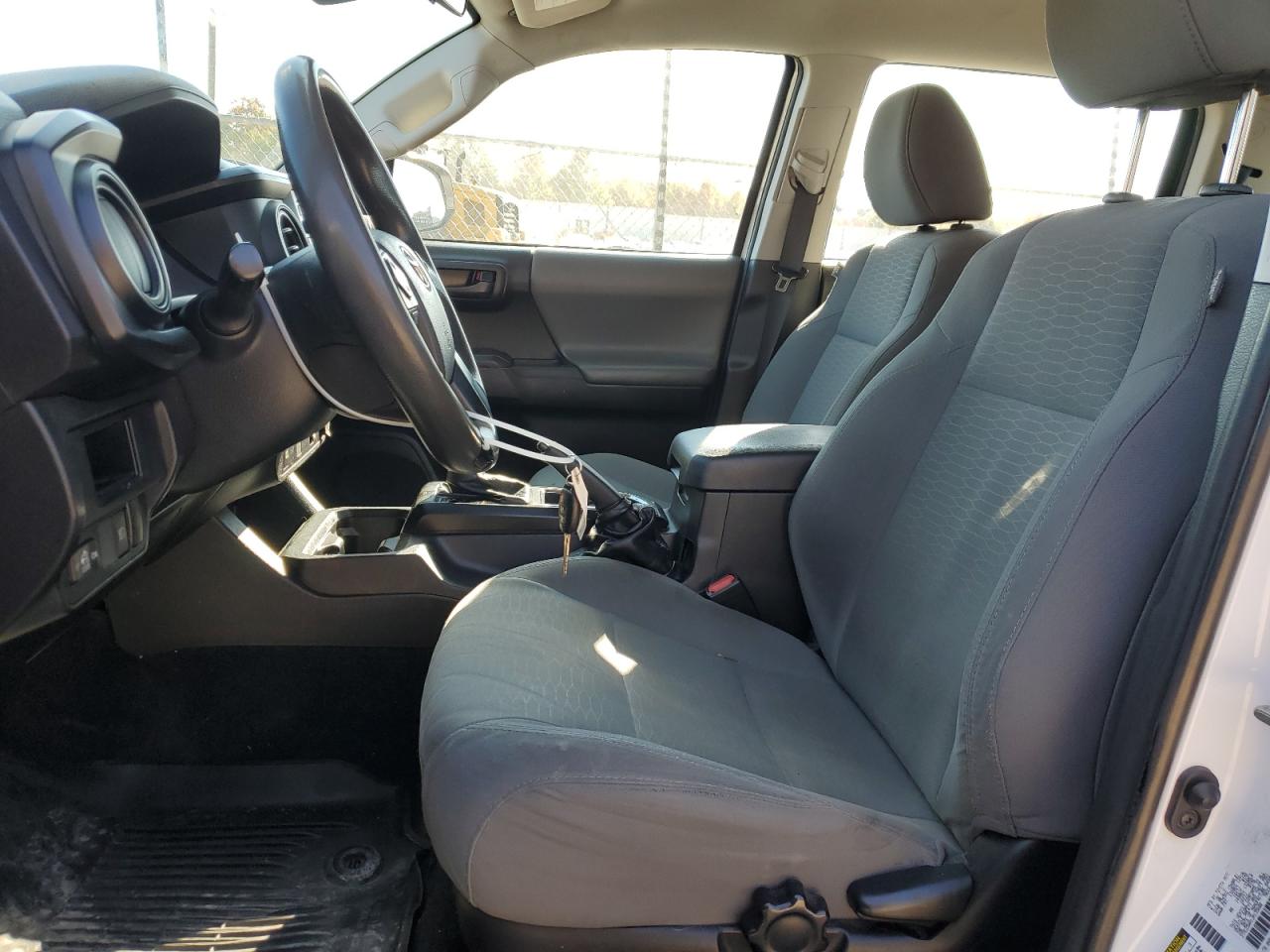 2018 Toyota Tacoma Double Cab VIN: 3TMCZ5AN1JM135688 Lot: 89718265