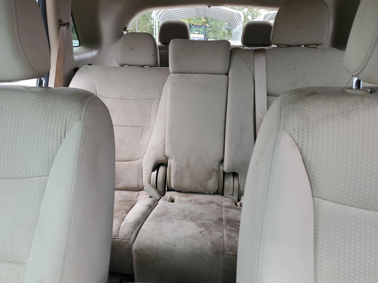 2011 Kia Sorento Base VIN: 5XYKT4A17BG082451 Lot: 85147125