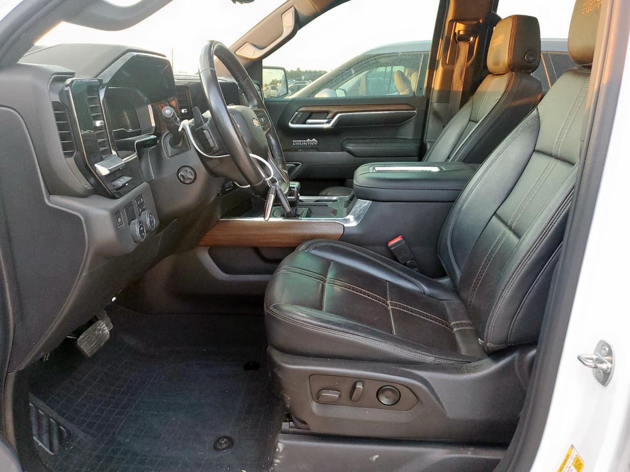 2022 Chevrolet Silverado C1500 High Country VIN: 3GCPAFED1NG522942 Lot: 85318435