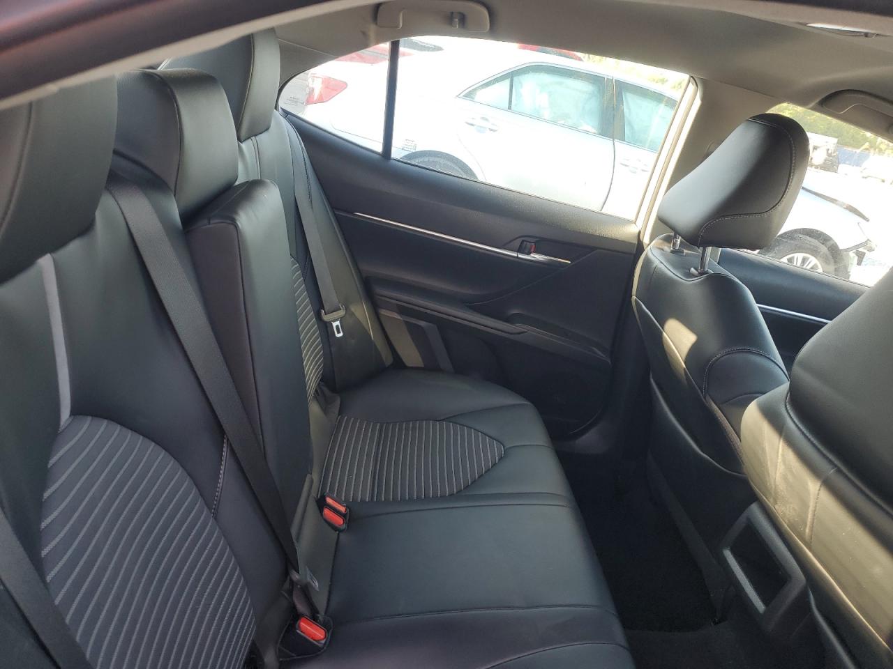 2022 Toyota Camry Se VIN: 4T1G11AKXNU665856 Lot: 83983925