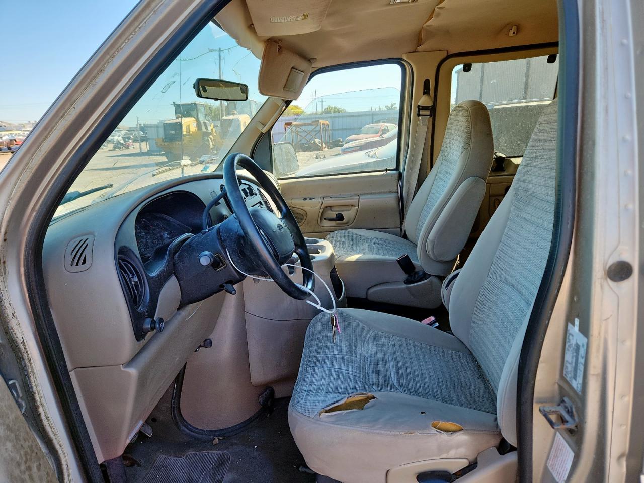 2001 Ford Econoline E350 Super Duty Wagon VIN: 1FBSS31L11HB42071 Lot: 90839215