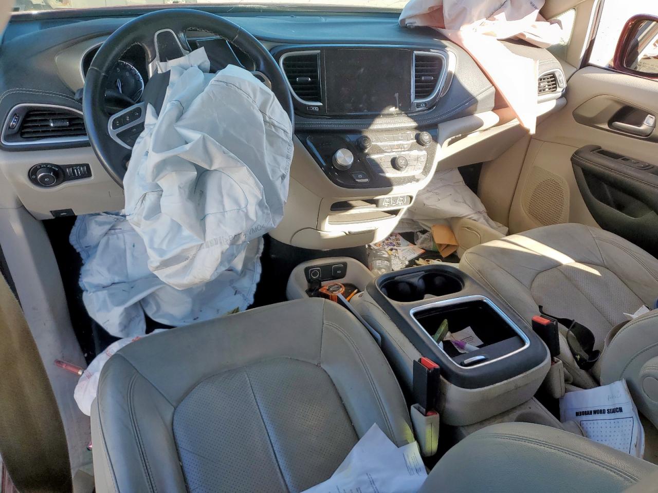 2021 Chrysler Pacifica Touring L VIN: 2C4RC1BG8MR574761 Lot: 90841345