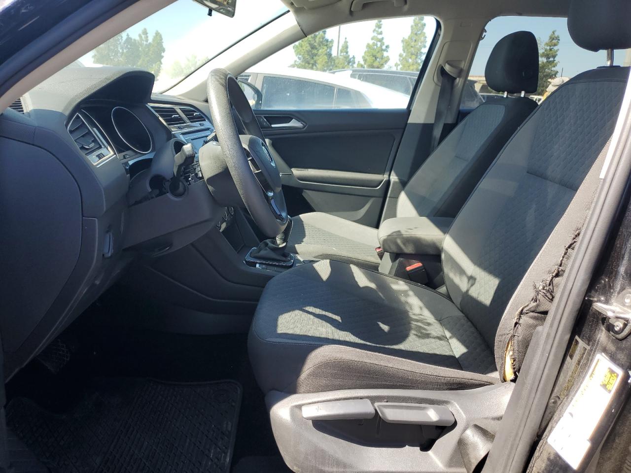 2018 Volkswagen Tiguan S VIN: 3VV1B7AX1JM091928 Lot: 85563025