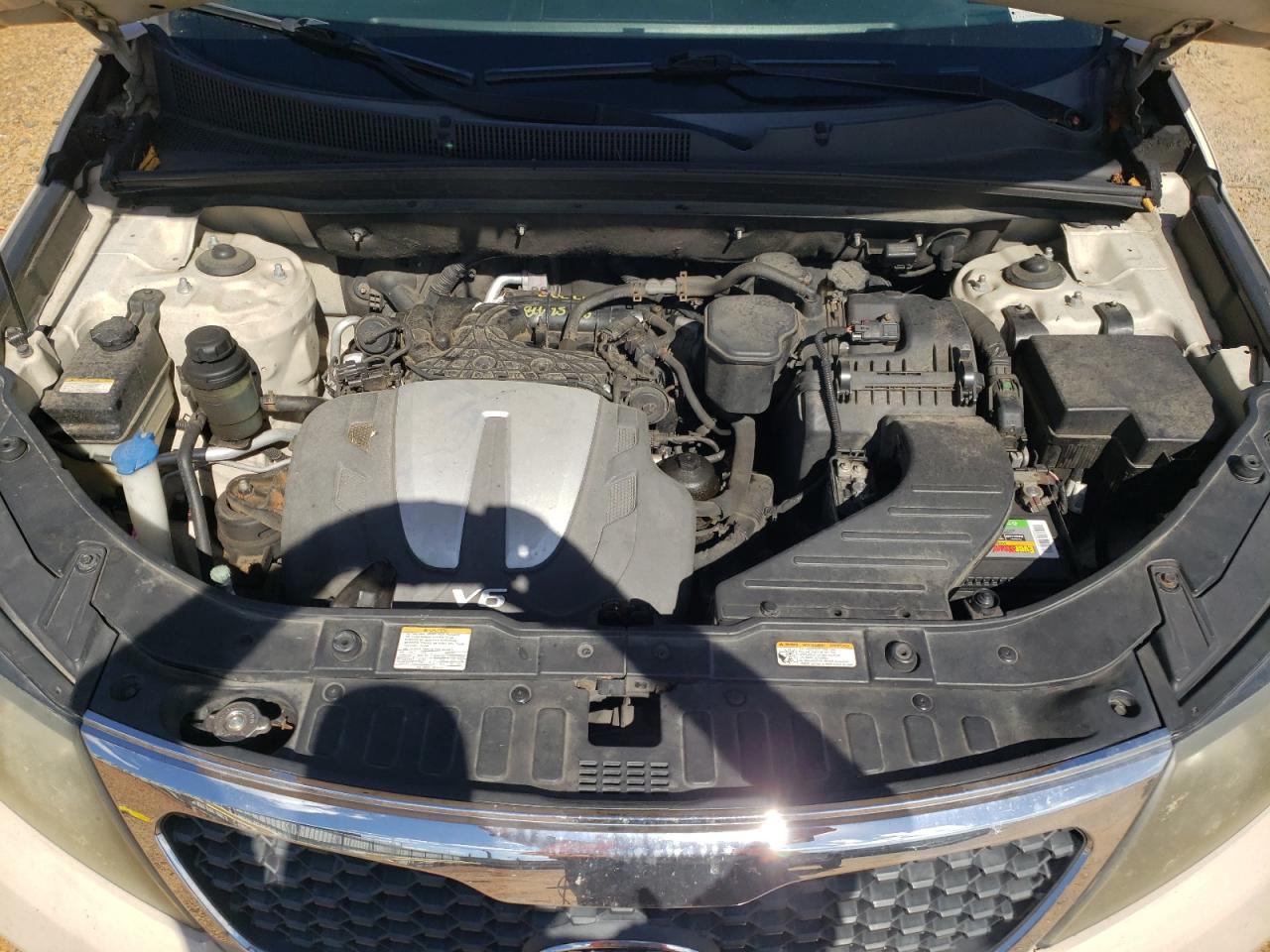 2011 Kia Sorento Base VIN: 5XYKTDA23BG060827 Lot: 81999365