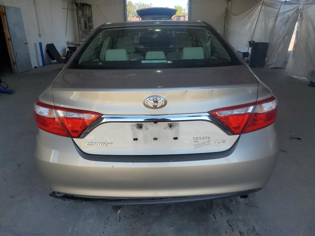 2015 Toyota Camry Le VIN: 4T4BF1FK2FR489946 Lot: 82413315