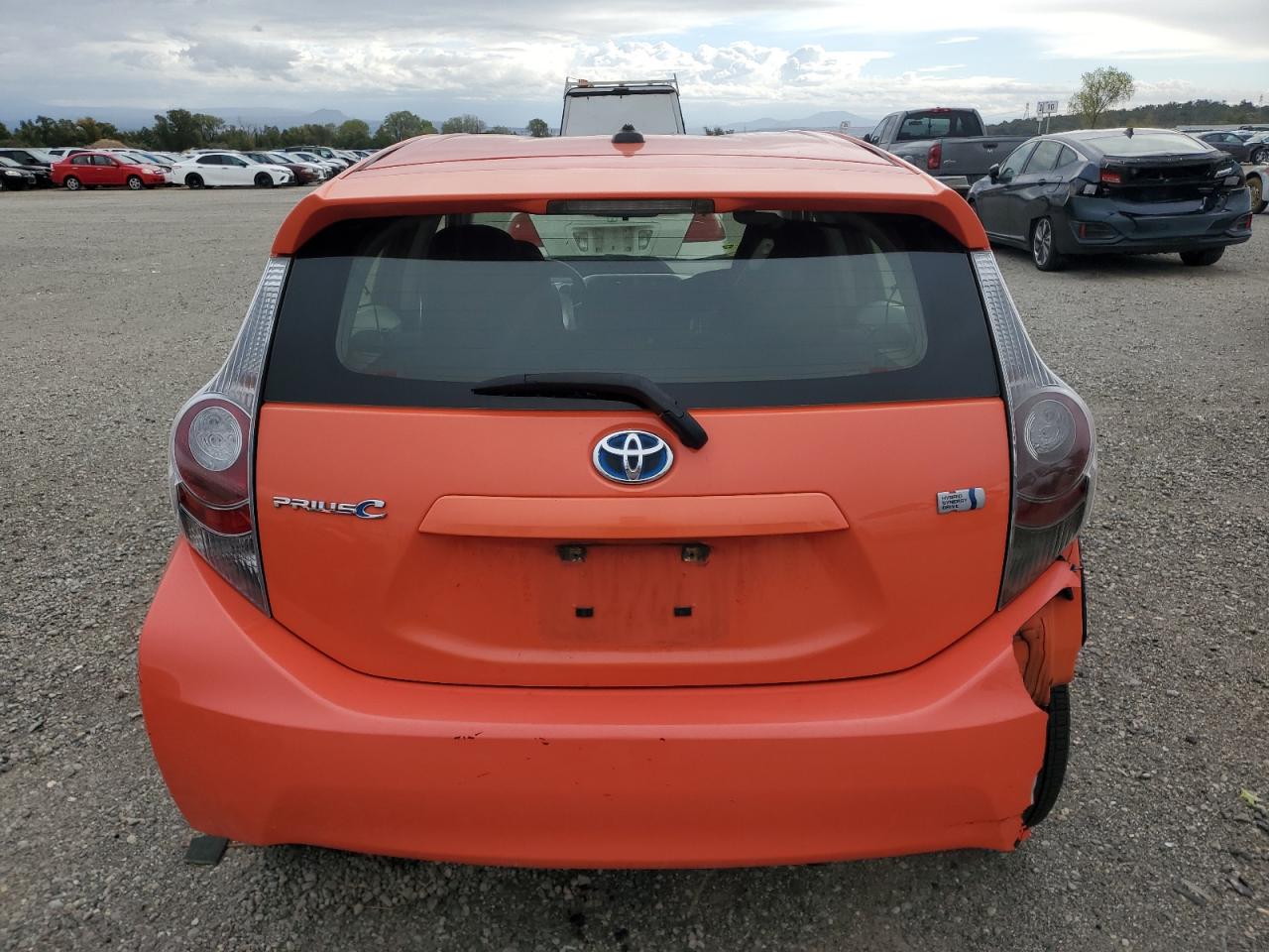 2012 Toyota Prius C VIN: JTDKDTB36C1027465 Lot: 82452405