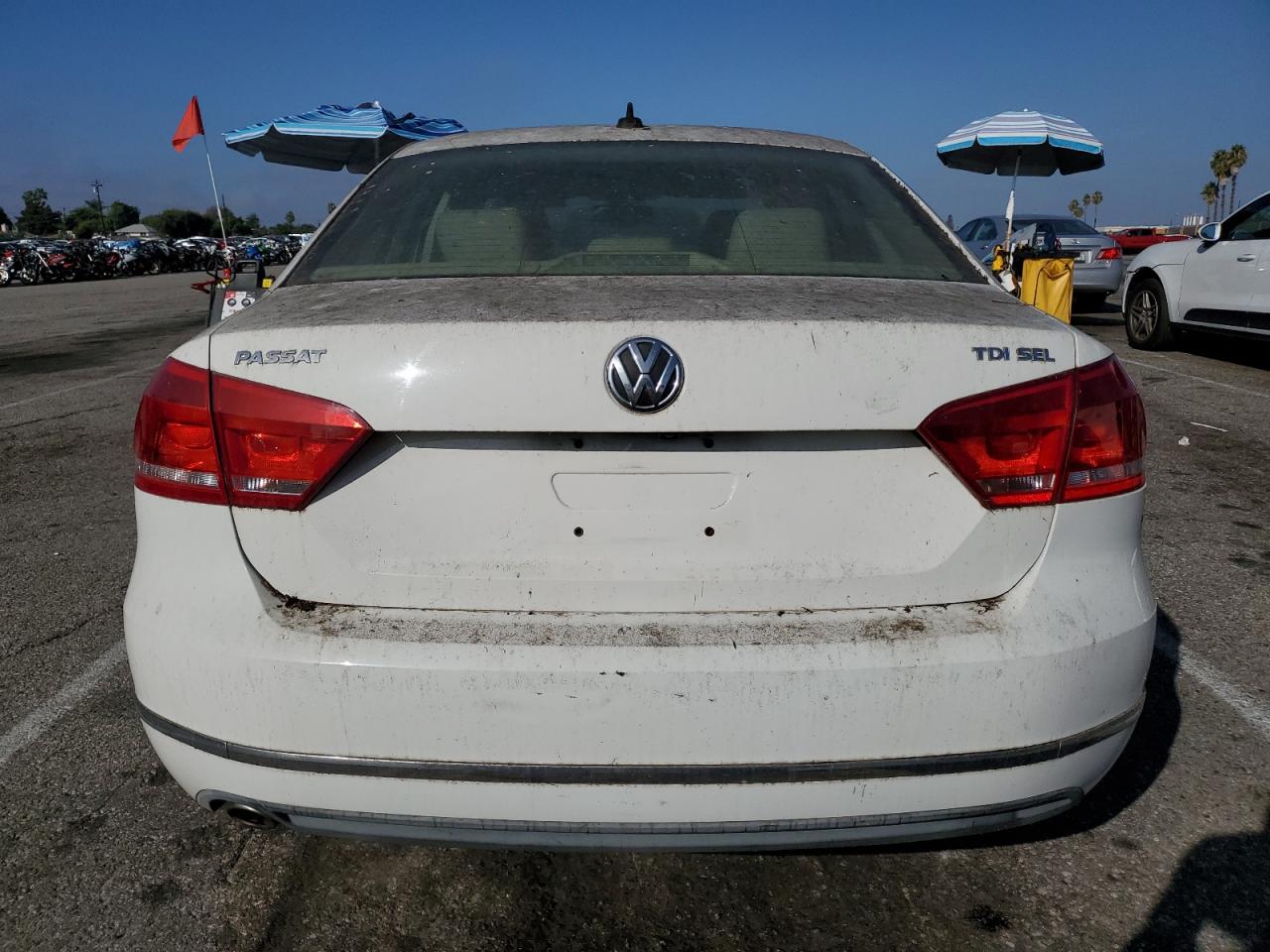 2014 Volkswagen Passat Sel VIN: 1VWCN7A35EC081922 Lot: 81961475