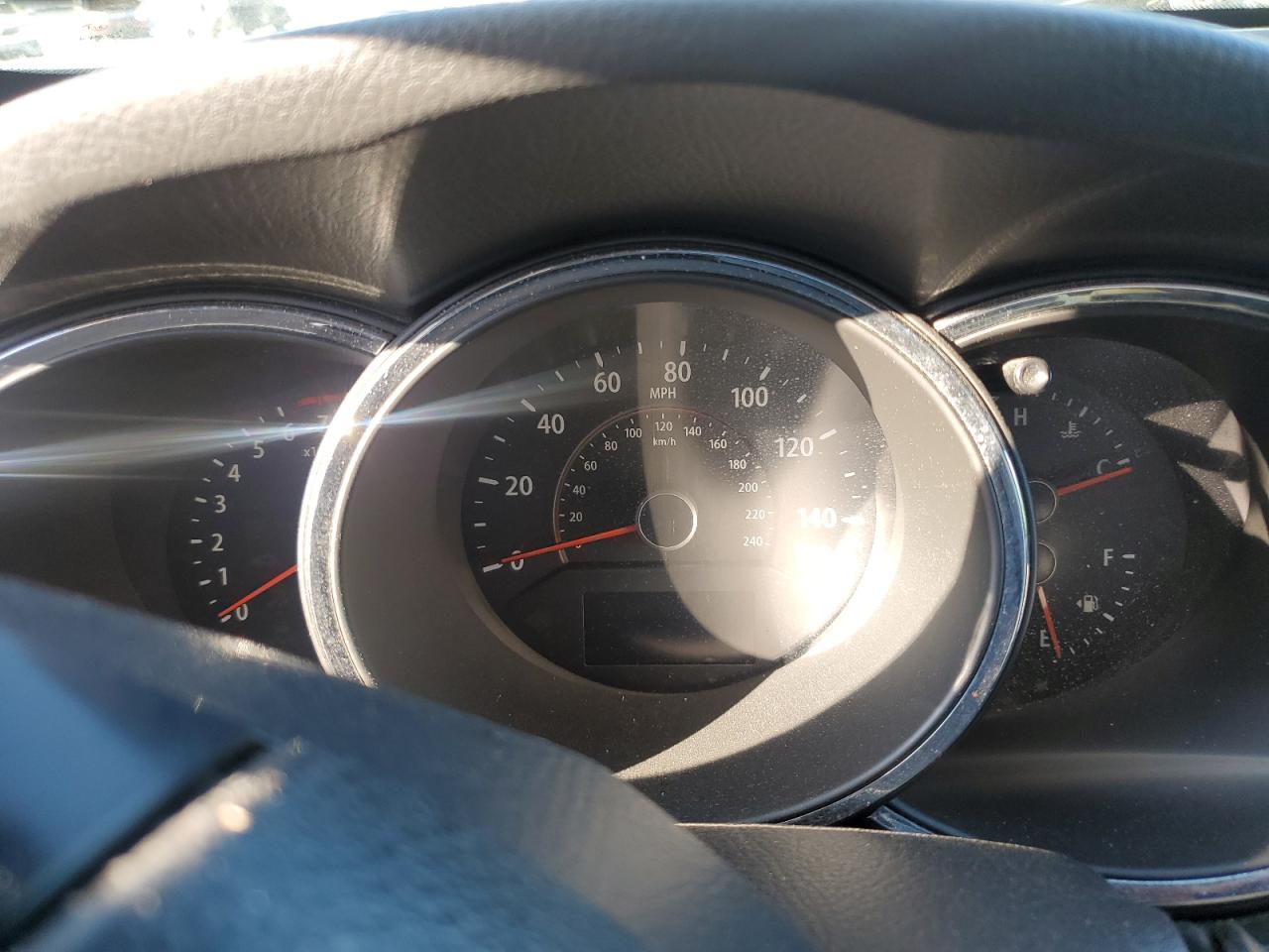 2011 Kia Sorento Base VIN: 5XYKT4A1XBG114647 Lot: 82366935