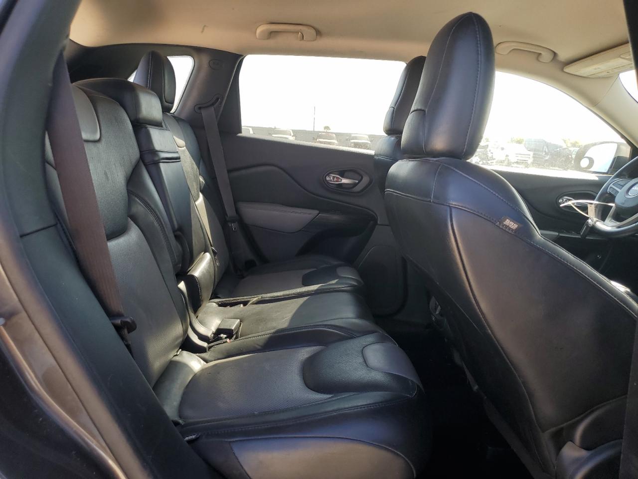 2014 Jeep Cherokee Limited VIN: 1C4PJLDS0EW217089 Lot: 82721925