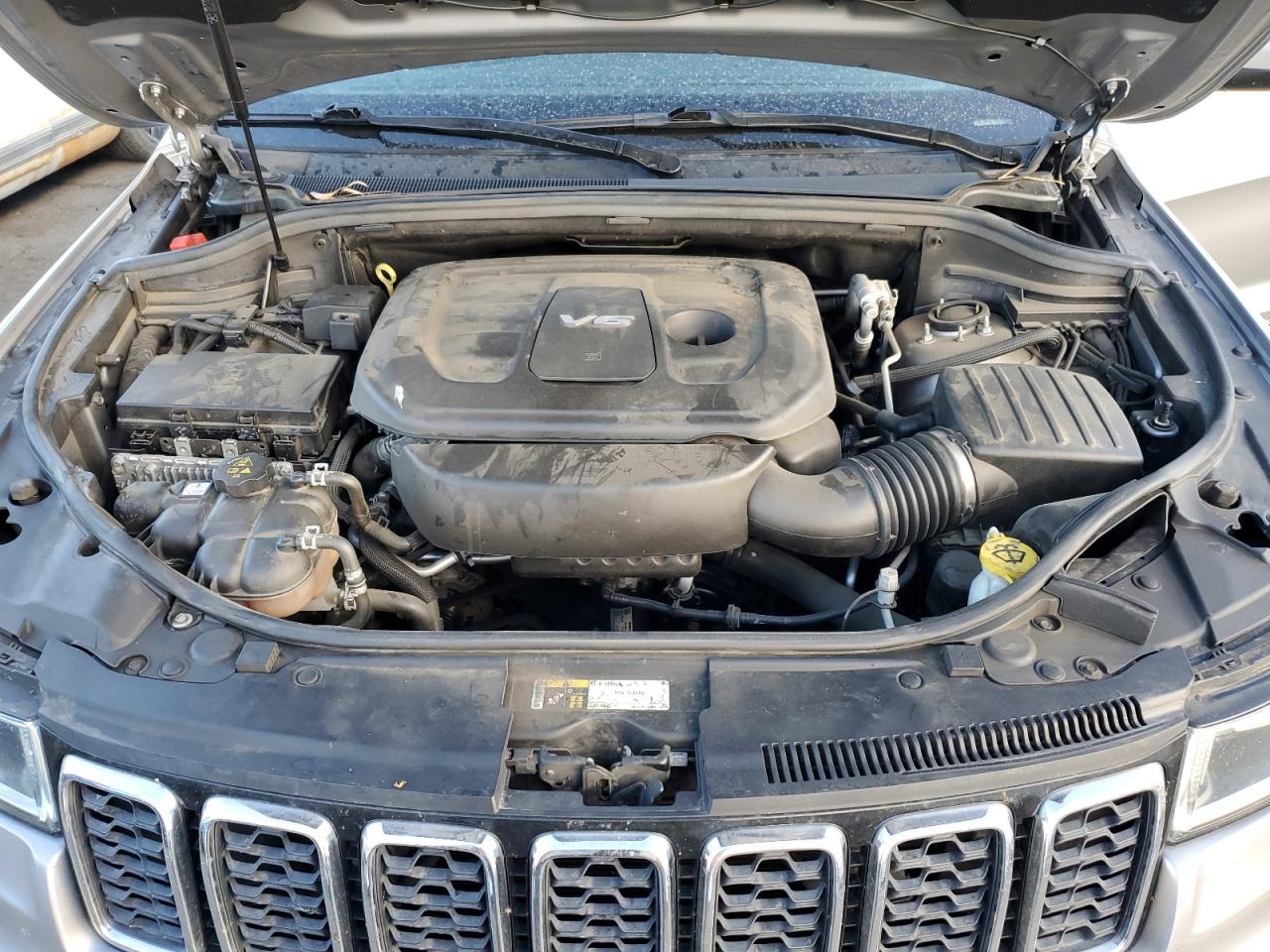 2018 Jeep Grand Cherokee Laredo VIN: 1C4RJFAG9JC402330 Lot: 85650905