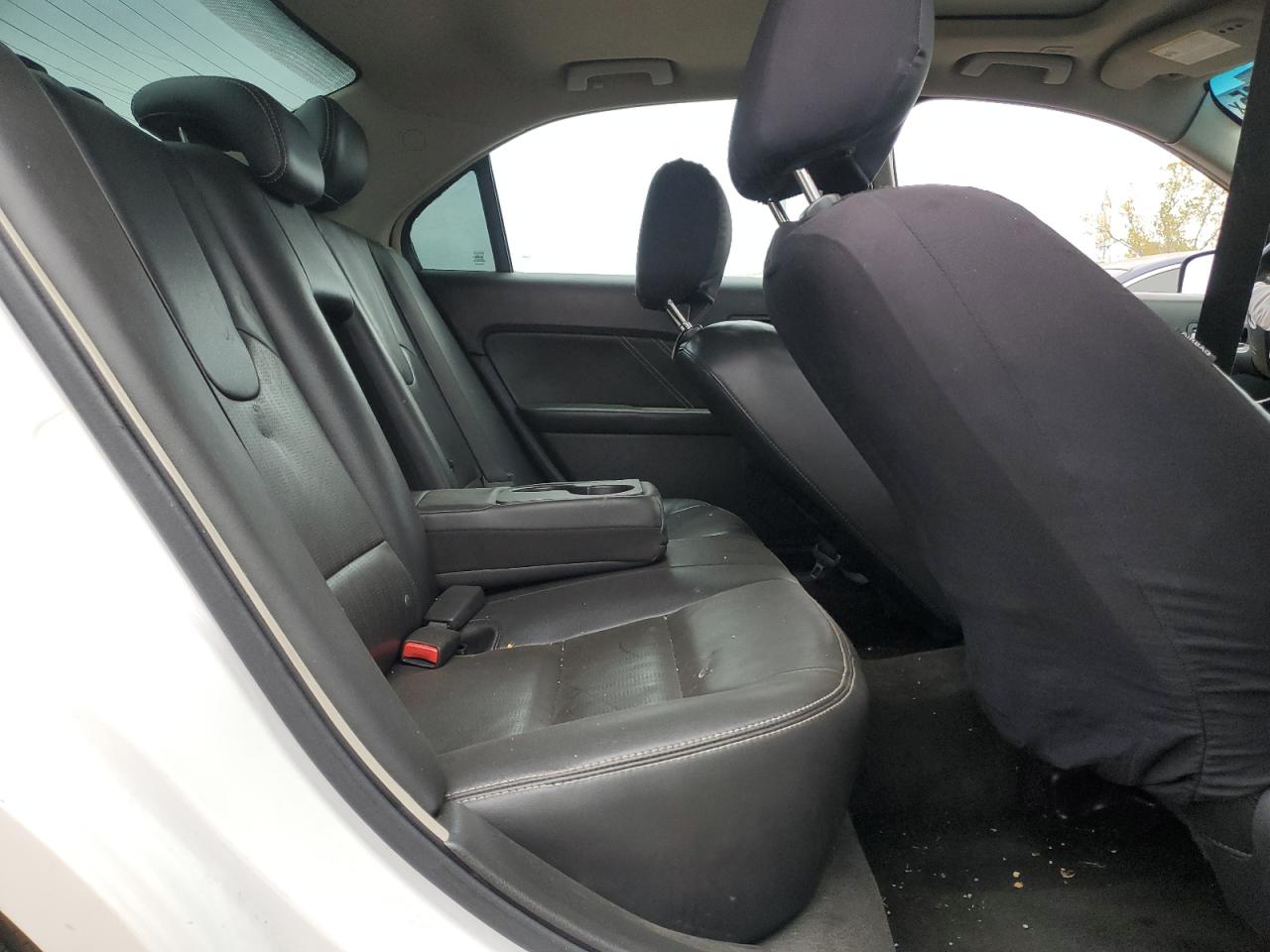 2011 Ford Fusion Sport VIN: 3FAHP0DC8BR340184 Lot: 82498665