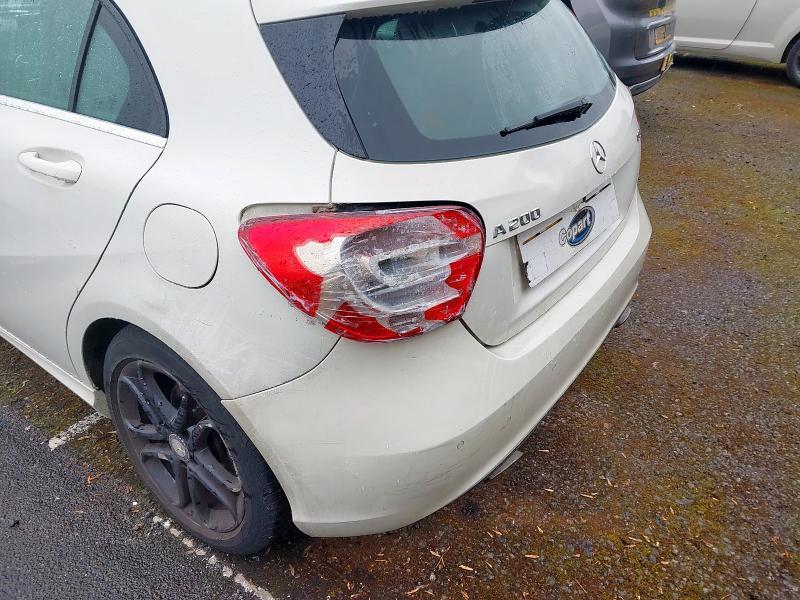2014 MERCEDES-BENZ A200 BLUEEFFICIENCY SPORT 