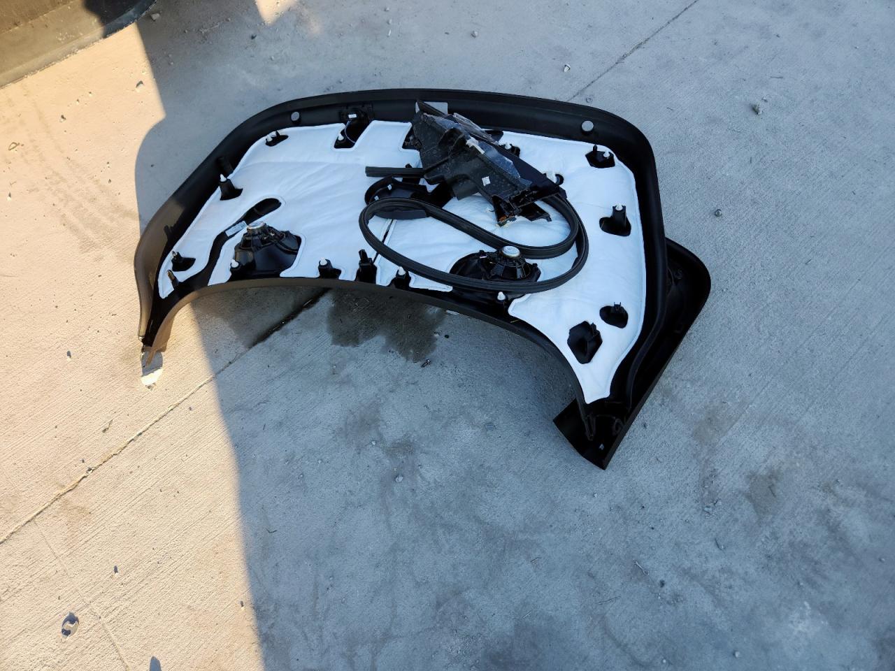 2023 Tesla Model Y VIN: 7SAYGDEE8PA135328 Lot: 85134005