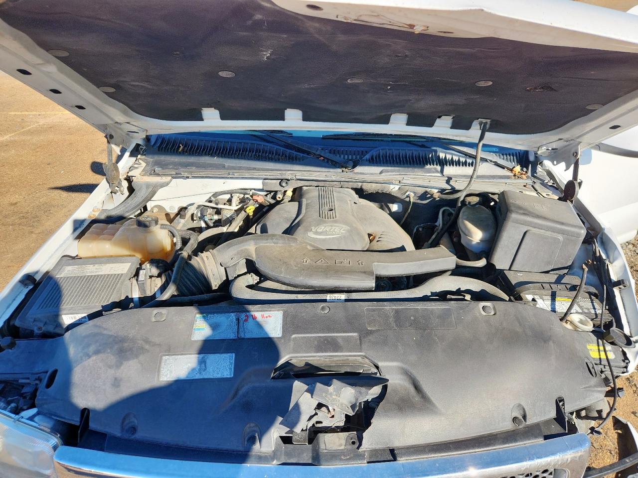 2004 GMC Yukon VIN: 1GKEK63U64J103087 Lot: 90268335