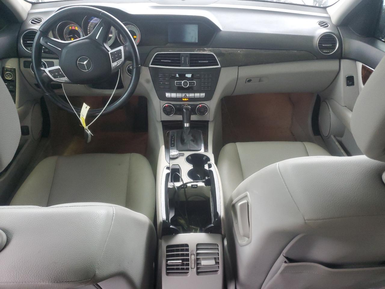 2013 Mercedes-Benz C 250 VIN: WDDGF4HB4DG104052 Lot: 85407905