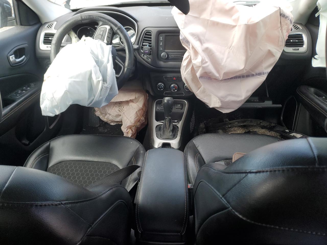 2018 Jeep Compass Latitude VIN: 3C4NJCBB6JT368917 Lot: 90695065