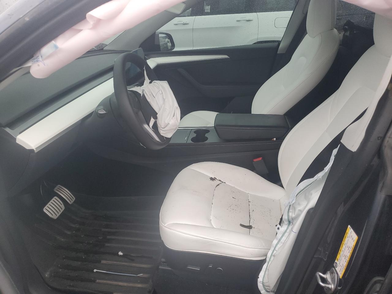 2022 Tesla Model Y VIN: 7SAYGDEF6NF550897 Lot: 82563345