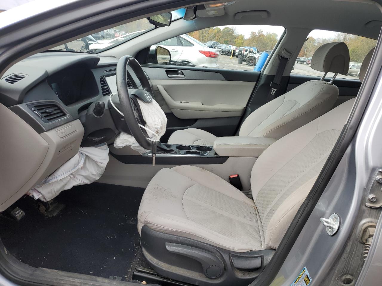 2017 Hyundai Sonata Se VIN: 5NPE24AF8HH568487 Lot: 89463575