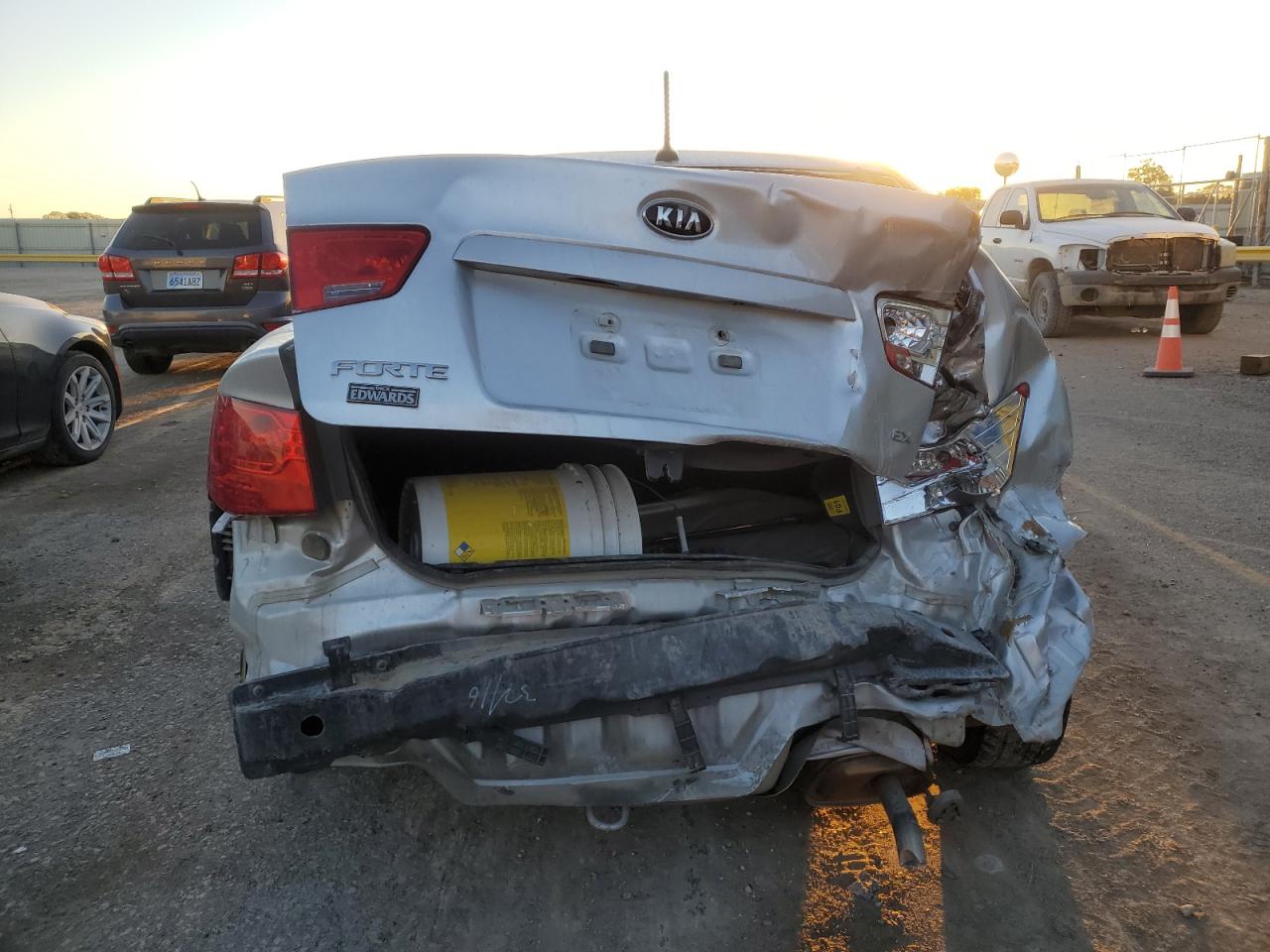 2013 Kia Forte Ex VIN: KNAFU4A25D5735049 Lot: 87203865