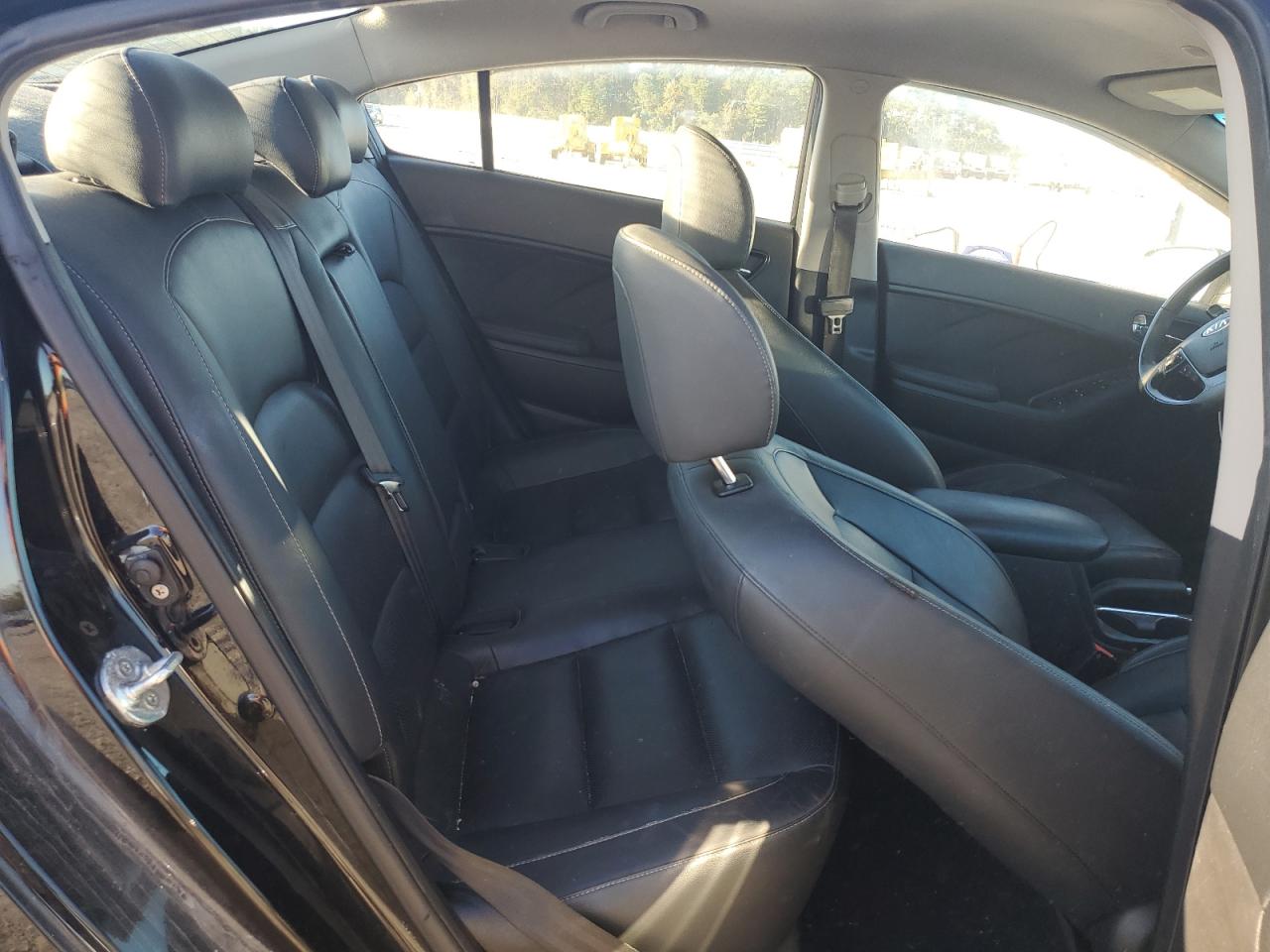 2017 Kia Forte Ex VIN: 3KPFL4A82HE037681 Lot: 87296075