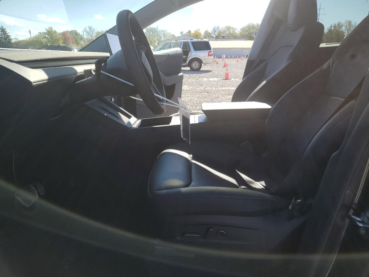 2026 Tesla Model Y VIN: 7SAYGDEE4TF347138 Lot: 87054445