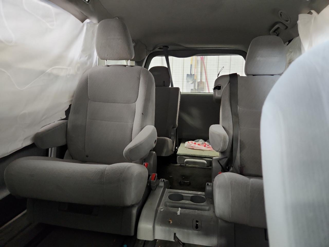 2015 Toyota Sienna Le VIN: 5TDKK3DC5FS621961 Lot: 84425425